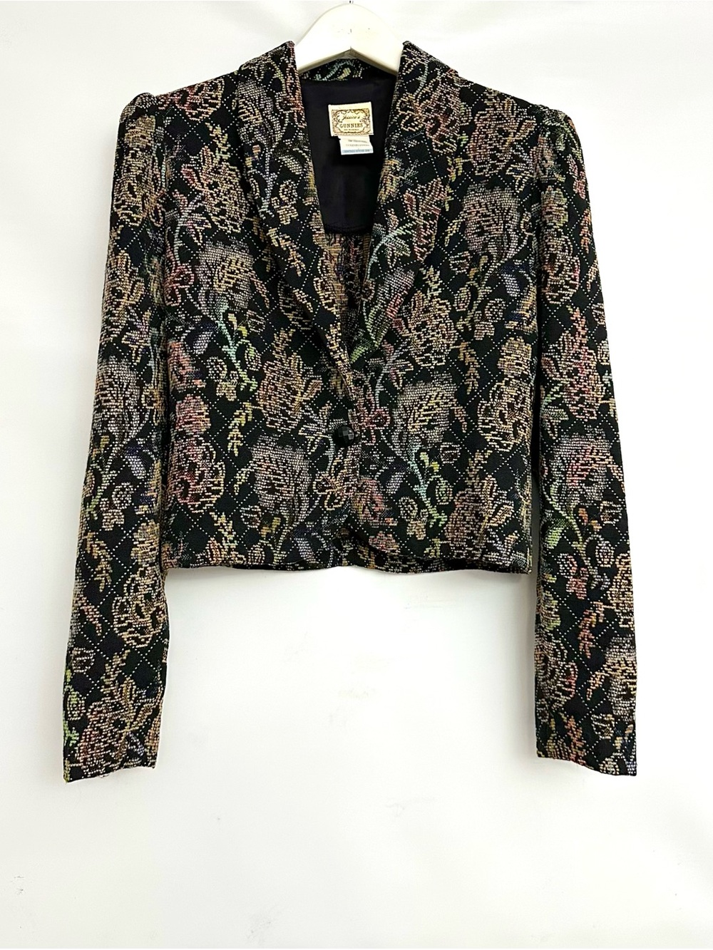 VTG Jessica’s GUNNIES cropped blazer